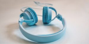 What Are the Benefits of Hi-Res Audio Headphones?