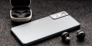 What Are the Latest Trends in Smartphone Technology?